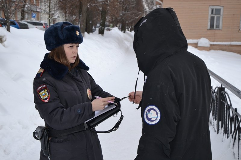 Ольга Зыкова успешно доказывает, что служба в ППСП вполне по плечу женщинам, а погоны — вовсе не для украшения