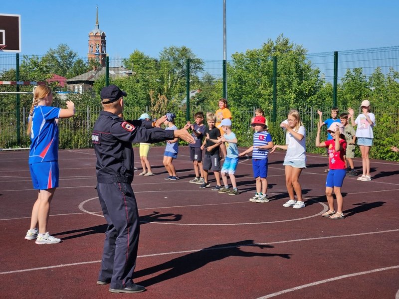 Лейтенант полиции из Кунгура Дарья Подгорных увлекается гиревым спортом